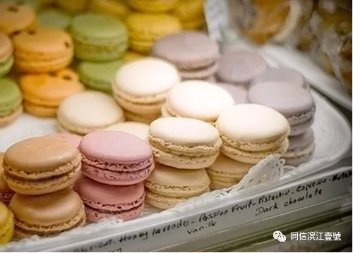 一見傾心，一口難忘，網(wǎng)紅甜品琉璃三彩，一秒甜進你心底！