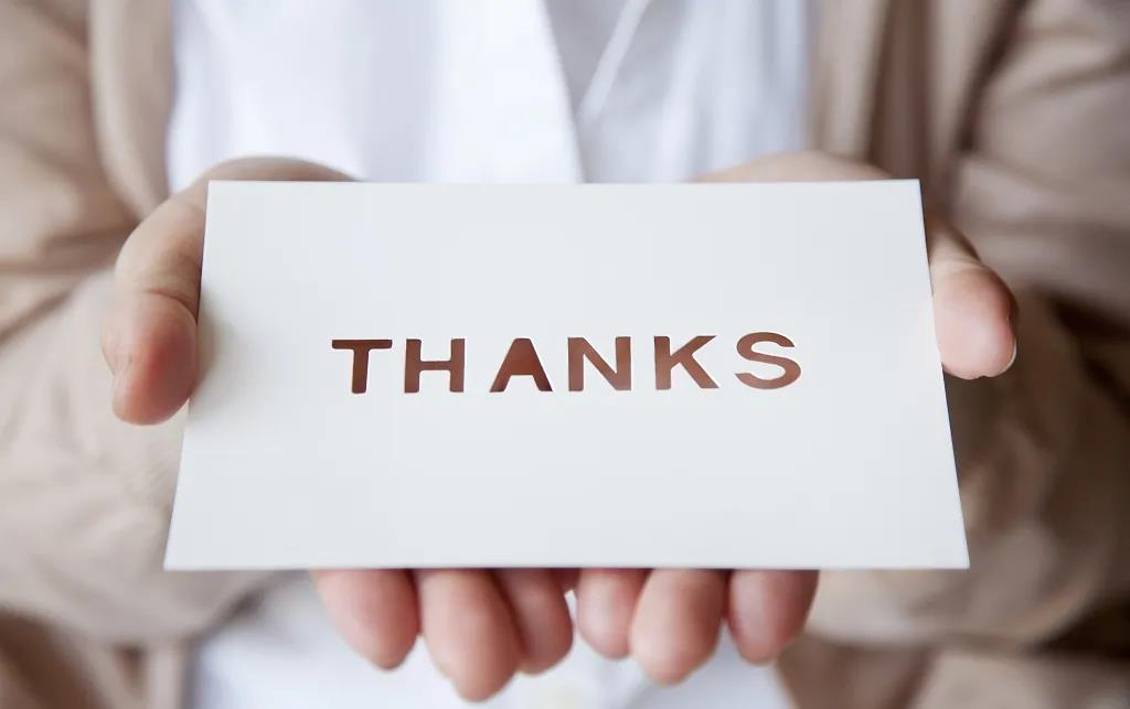 紙墨有聲，裁寄師恩丨開學(xué)季，親手將這份禮物送給老師吧！